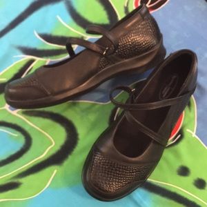 Aetrex New Orthotic Mary Jane Shoes Size  9.5